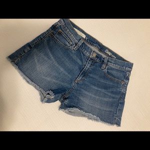 GAP jean shorts size 29